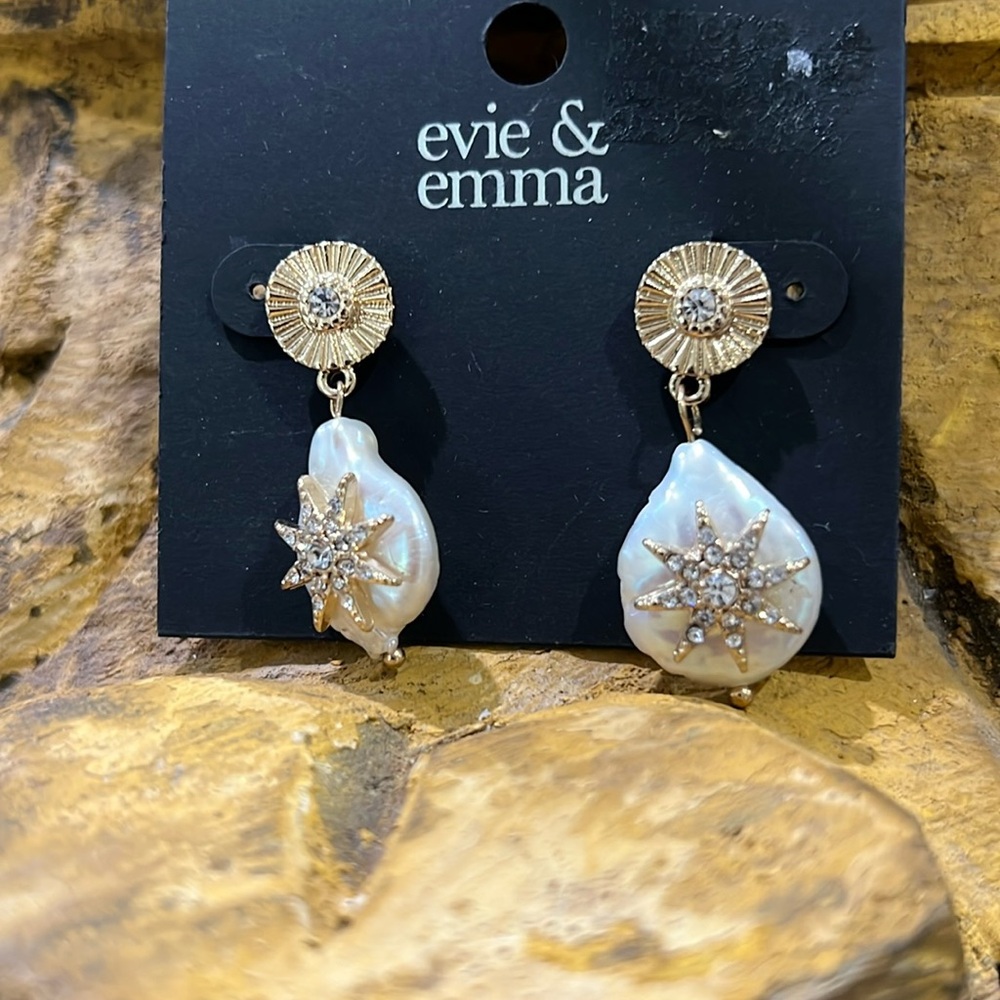 Evie & Emma gold pearl and bling earrings.  J34